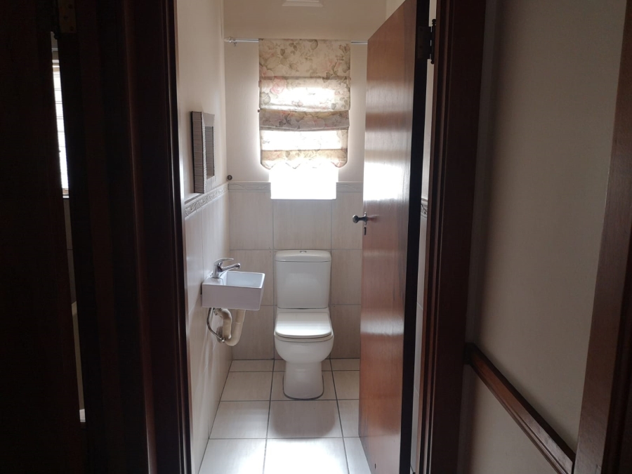 4 Bedroom Property for Sale in Despatch Central Eastern Cape
